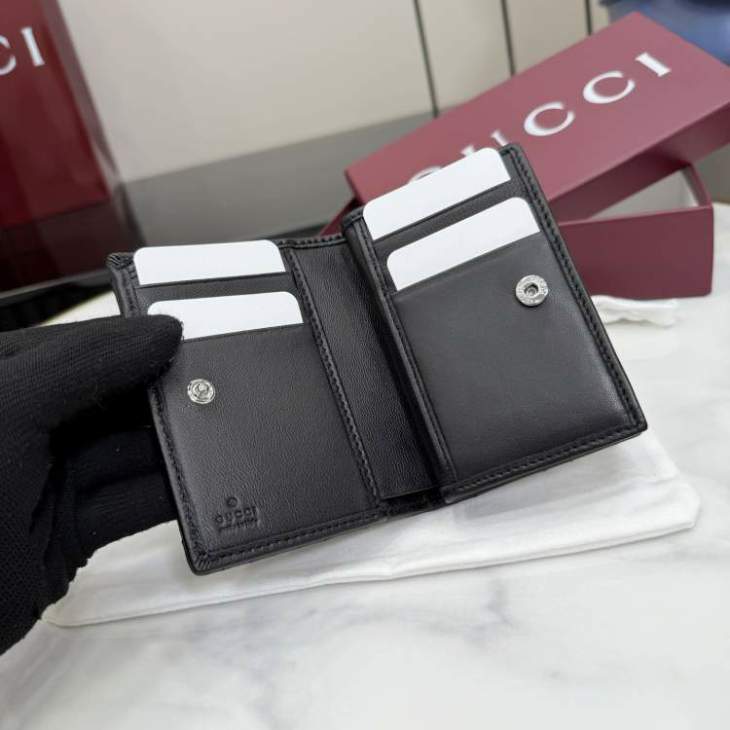 Picture of Gucci Wallets _SKUfw231080222fw